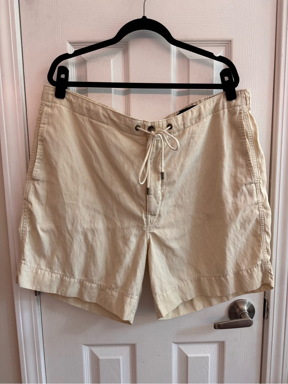 BANANA REPUBLIC Mens Tan Drawstring Shorts Size XL